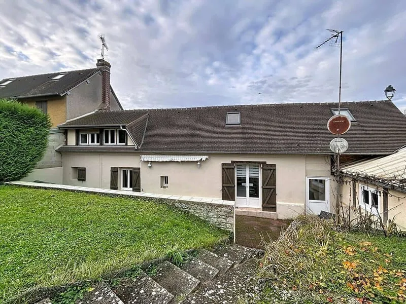 Photo 1