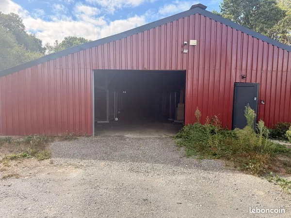 Box / local / atelier / espace de stockage
