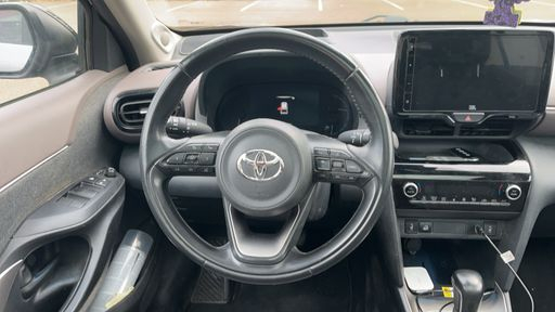 Toyota Yaris Cross 1.5 HSD 116 Hybrid 4WD E-CVT 92 - Collection – 2022 – 89403 km – Hybride essence – Boîte Robotisée — photo 34