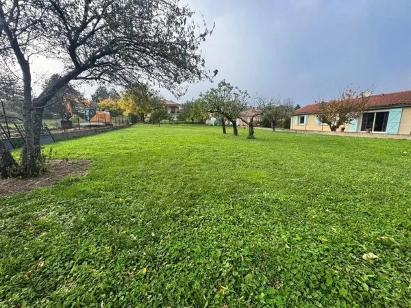 Terrain à bâtir Vente Montbrison  345m² 55000€