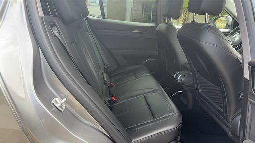 Alfa Romeo Stelvio 2.2 190 EAT8 - Executive – 2018 – 136264 km – Diesel – Boîte Automatique — photo 32