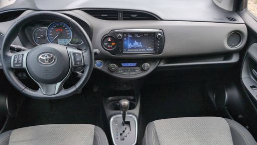 Toyota Yaris 1.5 VVT-i 100h E-CVT - Dynamic Business – 2017 – 106499 km – Hybride essence – Boîte Automatique — photo 19
