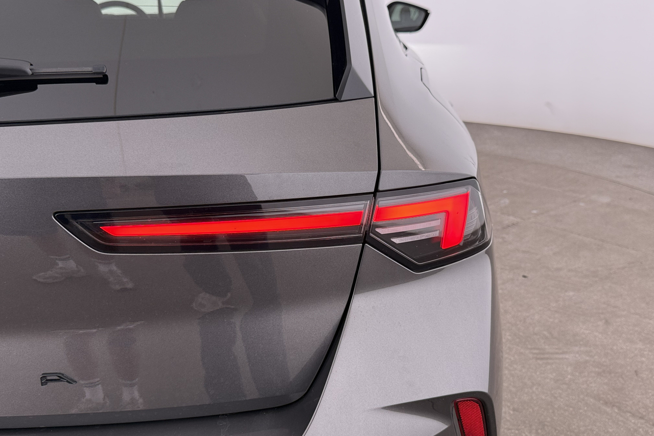 Opel Astra — photo 10
