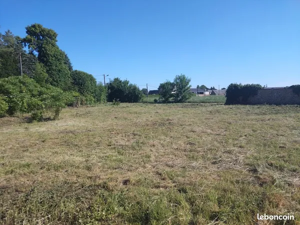 Terrain 1599 m² Serez La Boissière