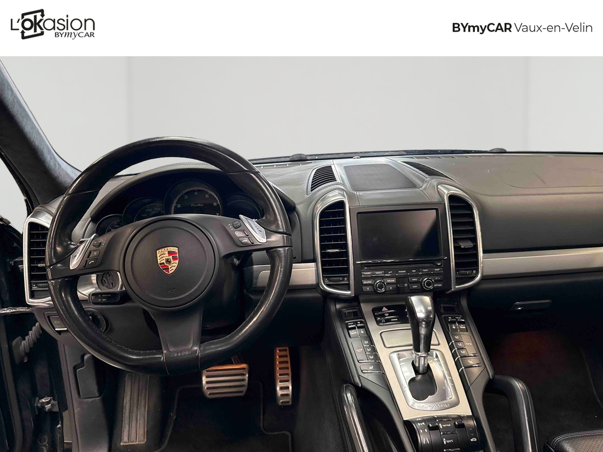 Porsche Cayenne 4.8 V8 — photo 11