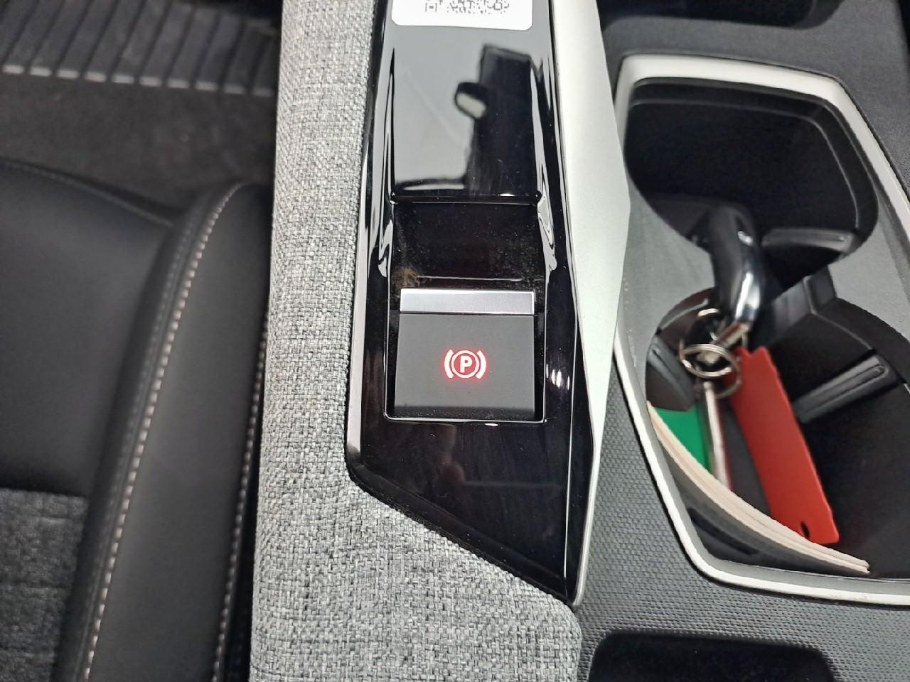 Peugeot 3008 hybrid 145 e-dcs6 allure — photo 19