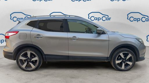 Nissan Qashqai 1.2 DIG-T 115 - N-Connecta – 2016 – 105485 km – Essence – Boîte Manuelle — photo 2