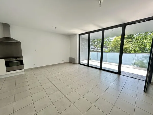 LILLE EURATECHNOLOGIE - Appartement T3 avec terrasse et park