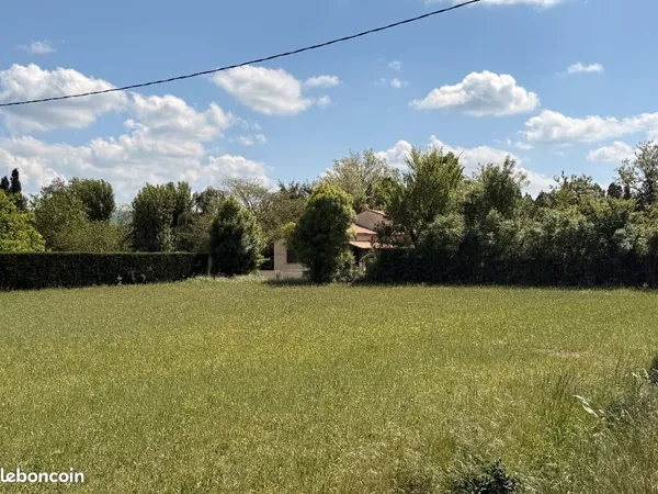 Terrain 1 240 m² Revel