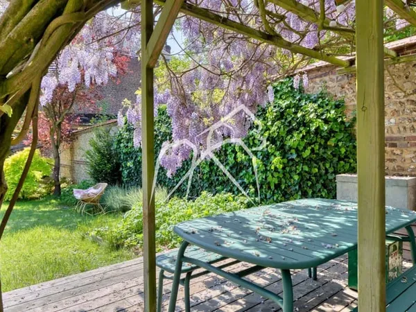 Maison 6 pièces 140 m²