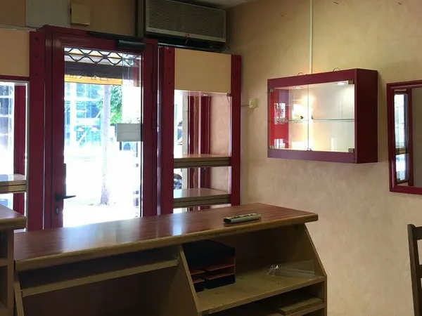 LOCAL COMMERCIAL 24 m² NICE