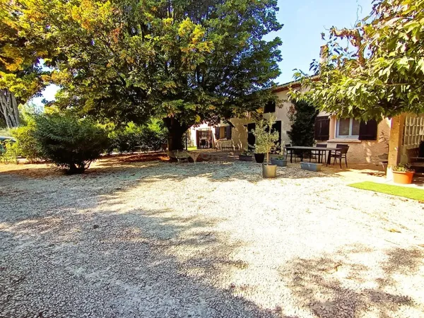 Vente Mas Provençal en Campagne