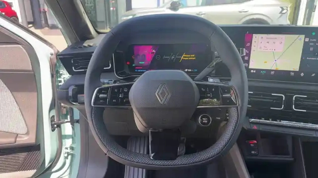 Renault 4 renault  e-tech electrique 150 ch autonomie confort — photo 12