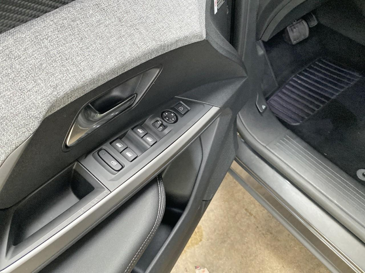 Peugeot 3008 1.2 hybrid 145ch allure e-dcs6 — photo 12