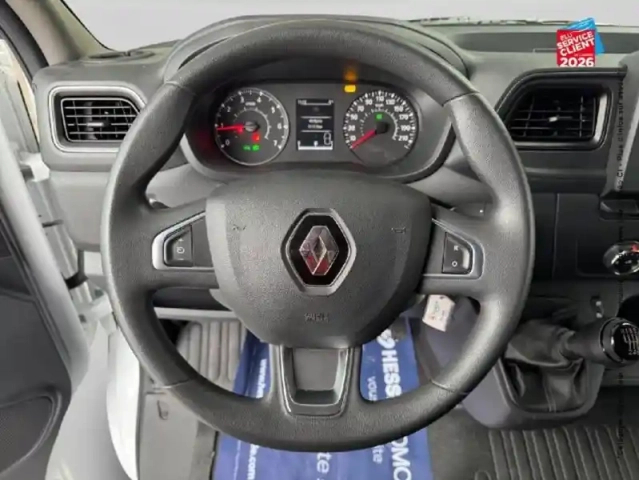 Renault Master fg f3500 l2h2 2.3 blue dci 135ch confort euro6 — photo 12