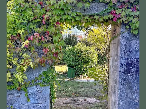 Proche Bazas - Maison en Pierre - 8 chambres et dépendances