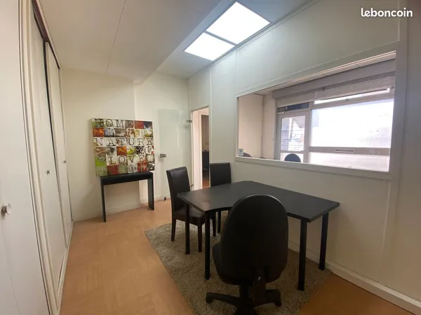 Mise à disposition d'un bureau de 12m2