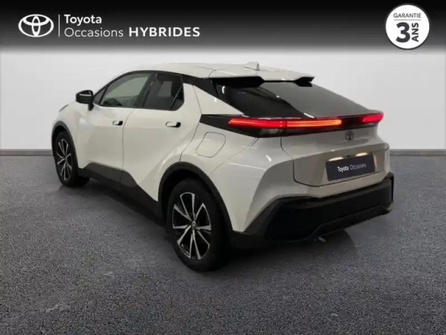 Toyota C-Hr 2.0 hybride rechargeable 225ch design my25 — photo 2