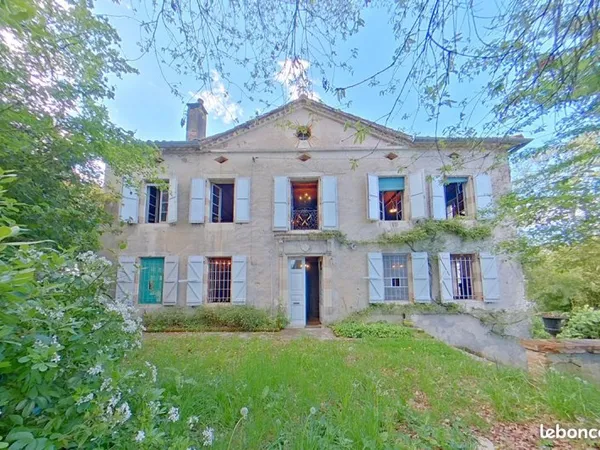 Propriété 9 pièces 215 m²