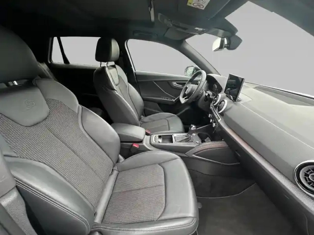 Audi Q2 35 tdi 150 s tronic 7 — photo 24