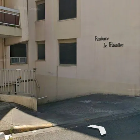 Location emplacement moto