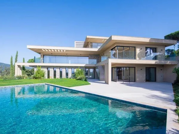 Villa 6 pièces 500 m²