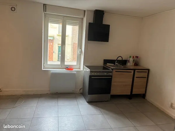 Loue appartement f2 à à Joeuf