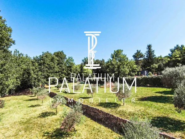 Terrain 2000 m²