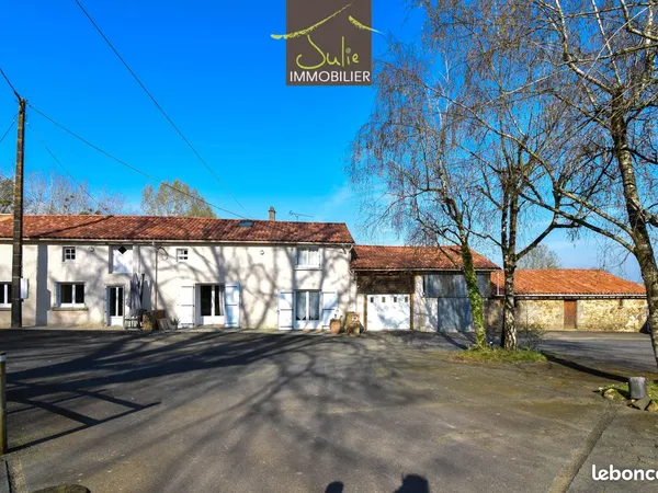 Maison 6 pièces 224 m²