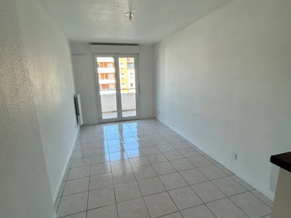 🏠 Appartement T2 lumineux de 39 m² avec balcon et parking - Billère
