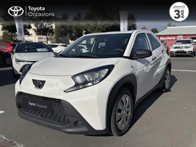 Toyota Aygo X 1.0 vvt-i 72ch active business my23 — photo 1