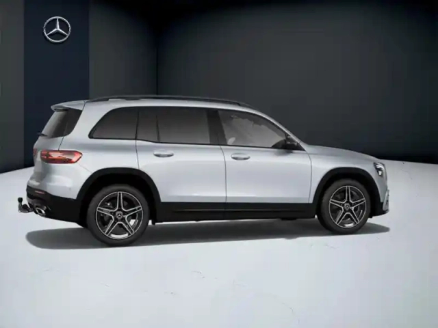 Mercedes Glb 200 d amg line — photo 20