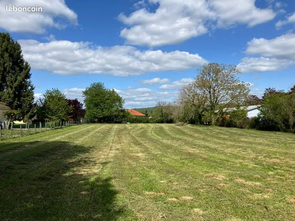 Terrain 3750m2 plat constructible