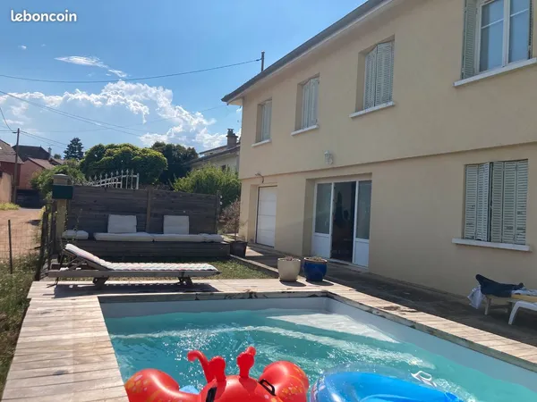 Maison familiale, garage, piscine, pas de vis à vis