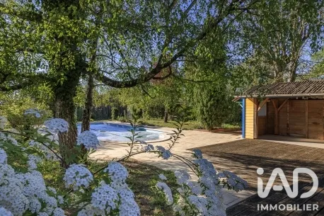 Maison 6 pièces 202 m²