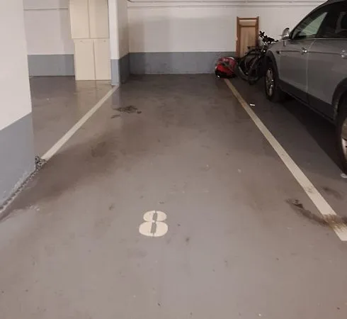 Place parking spacieuse 15.5m2