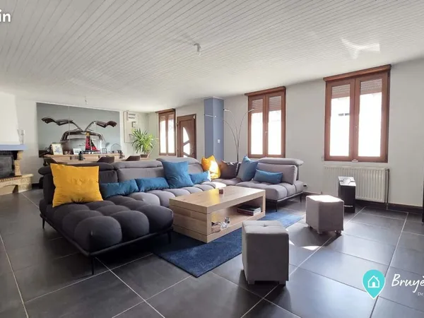 Maison 5 pièces 201 m²