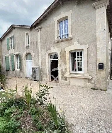 Maison 8 pièces 188 m²