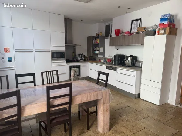 Vends appartement 118m2 - super bien situé - 290000
