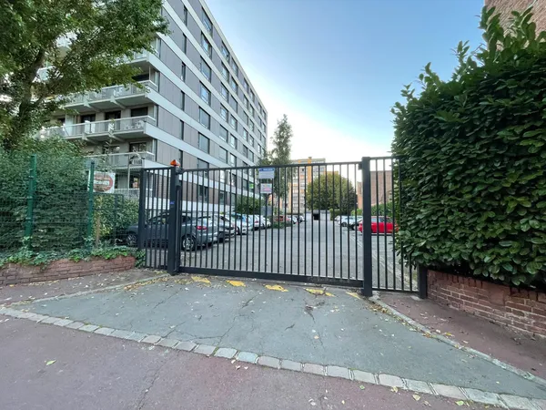 location place de place de parking extérieur résidence Lille