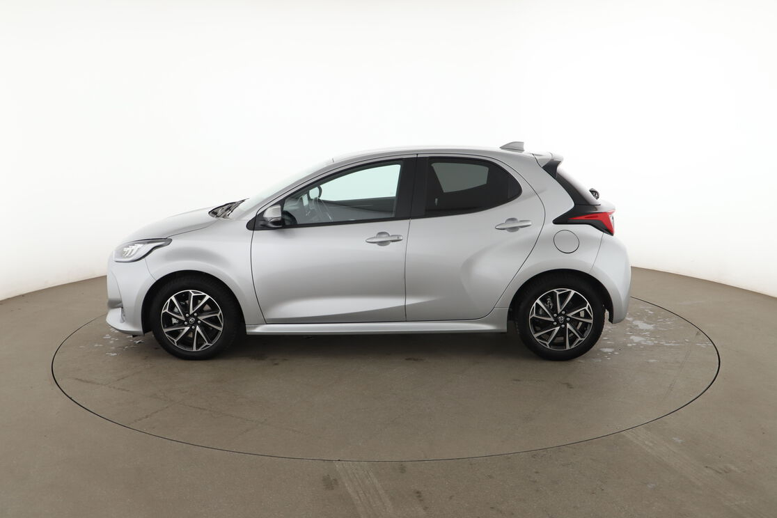 Toyota Yaris 1.5 Hybrid Design — photo 2