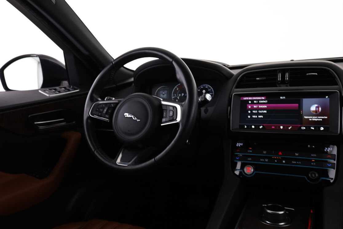 Jaguar F-Pace 2.0 d Prestige 4x4 BVA — photo 12