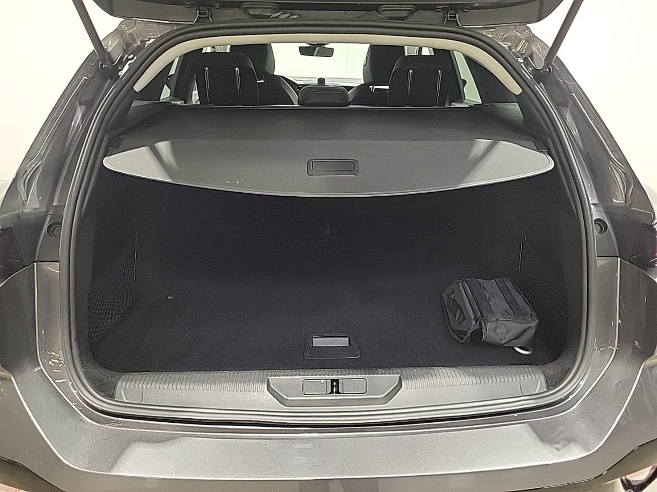 Peugeot 308 sw bluehdi 130ch s&s eat8 allure pack — photo 14