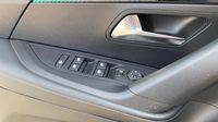 Peugeot 2008 1.5 BlueHDi 110ch S&S Allure — photo 18