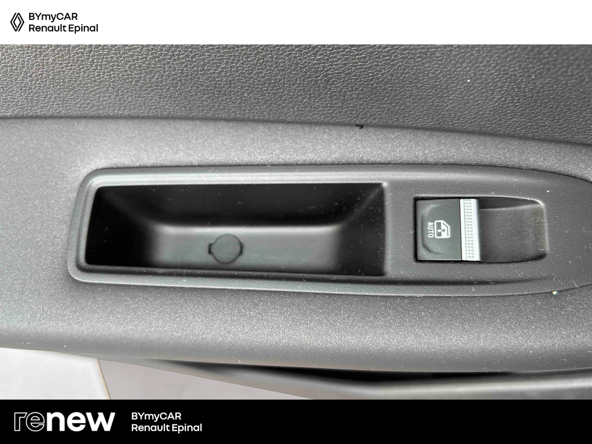 Renault Captur TCe 90 ch — photo 23