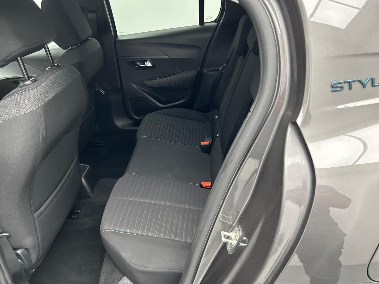 Peugeot 208 puretech 100 s&s bvm6 style — photo 13