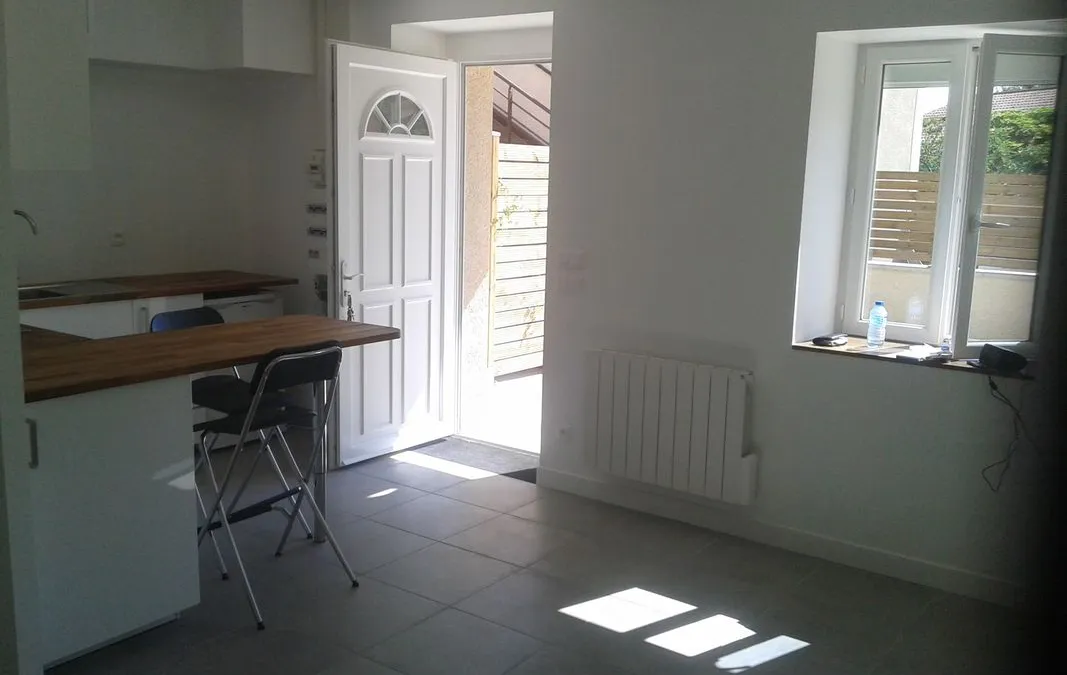 Photo 1