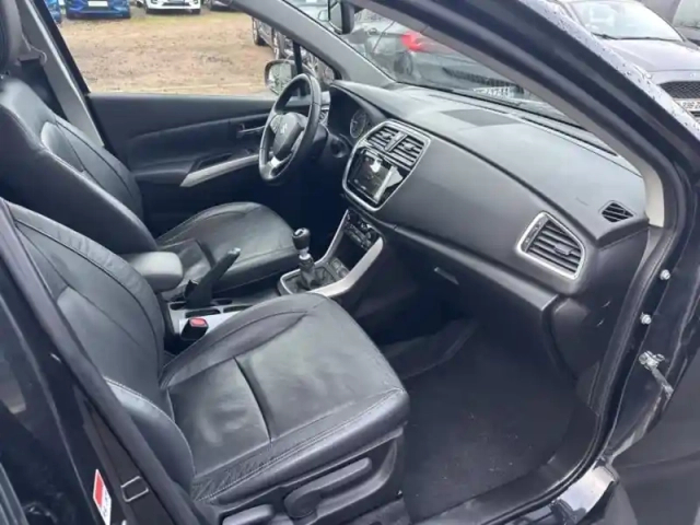 Suzuki S-Cross 1.4 boosterjet style — photo 11