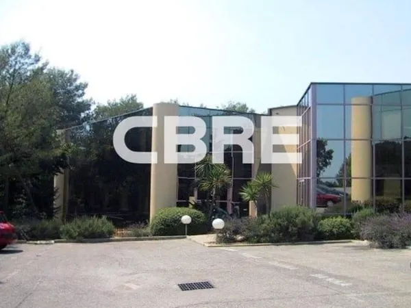 Bureaux 682 m²