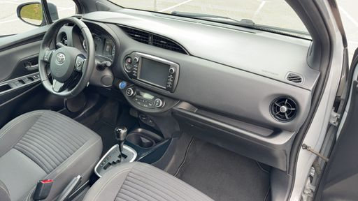 Toyota Yaris 1.5 VVT-i 100 Hybrid E-CVT - Collection – 2018 – 36785 km – Hybride essence – Boîte Automatique — photo 20